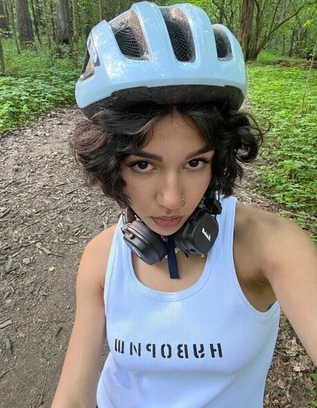 Yashankulova Profile pic