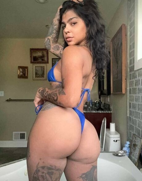 Carla Andreina sexy pornstar photo