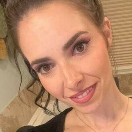 Annie Kundis star naked images