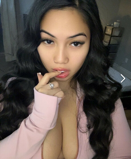 Prettymfliaa nudes star galleries