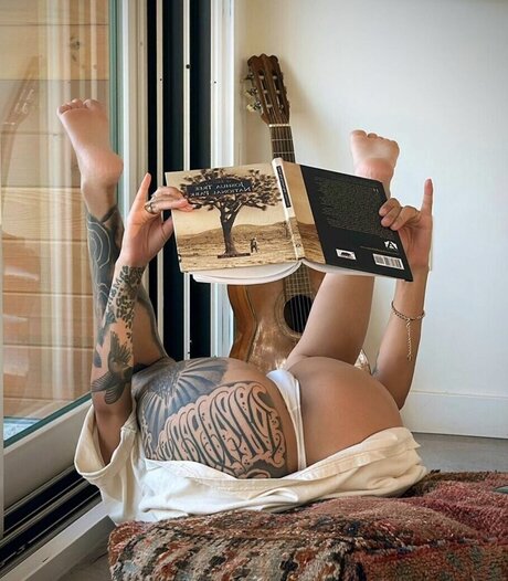 Breezyfoxx pornstar hot pics