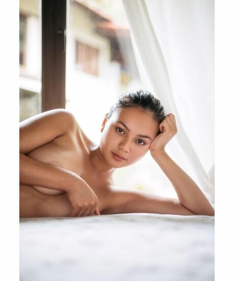 Sakiyurai pornstar adult picture