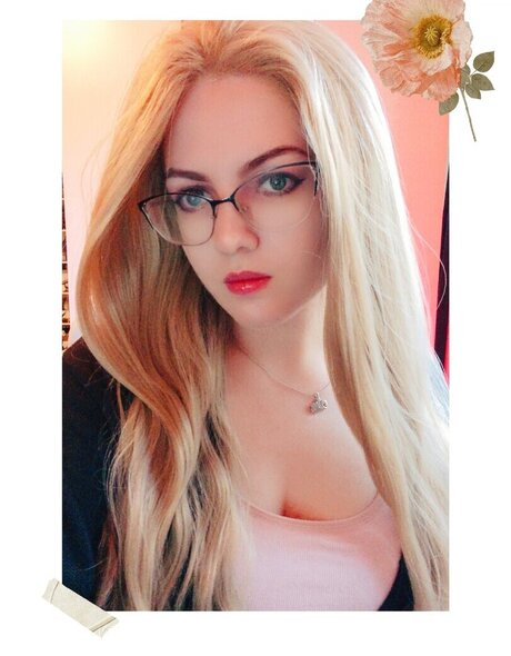 Brounovskoe Cosplay model hot gallery