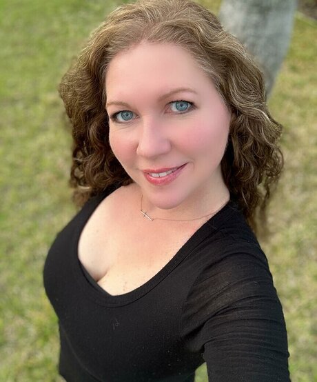 Cheryl Hawks exclusive star gallery