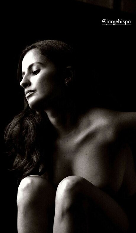 Amanda De Godoi art actress photo