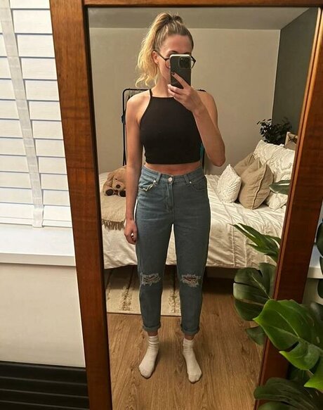 catraises naked pornstar archive