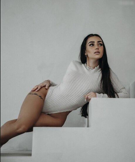 Dana Feist pretty actress images