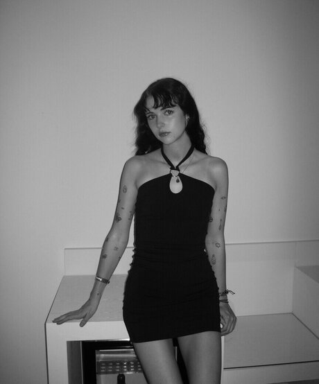 Holly Laing star perfect picture