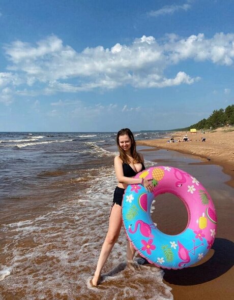 curvy xxx onlyfans sexy image