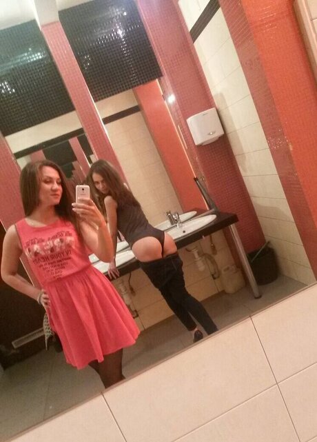 Zhukovachris model nude galleries