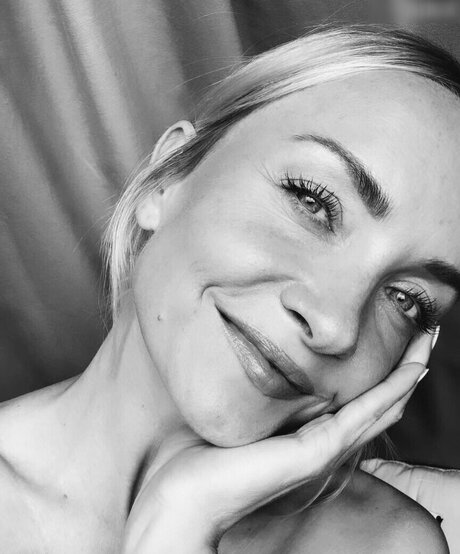 Janin Ullmann top actress gallery