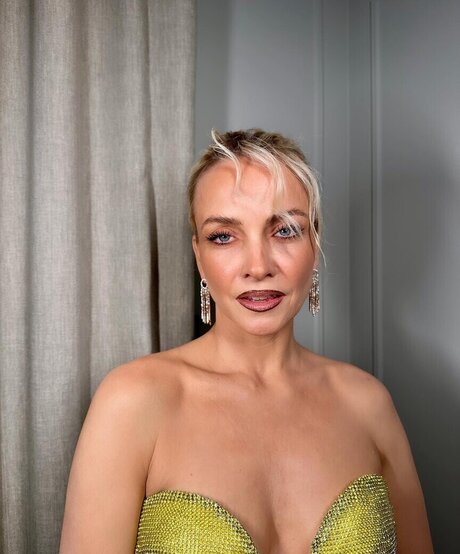 Janin Ullmann nice star photo