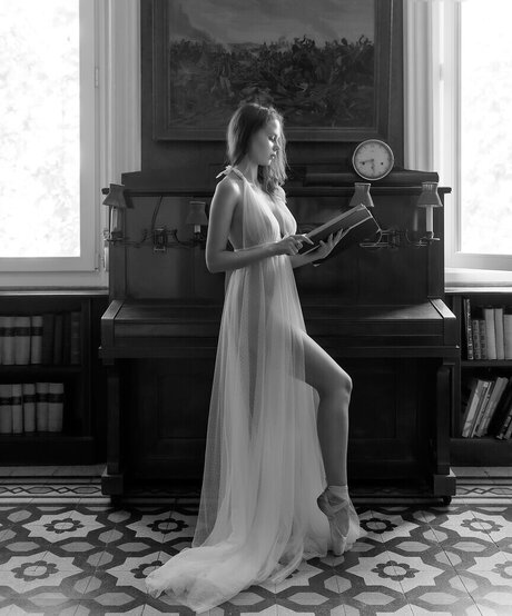 Maria Kompanets beautiful star pictures