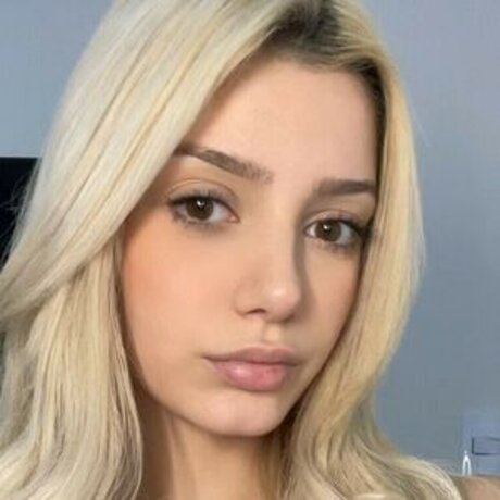 Thealexwhitee model best img