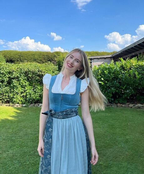 Empresslaurasophie nudes model images