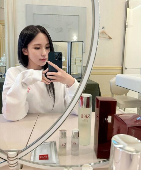 Mina Myoi pretty actress picture