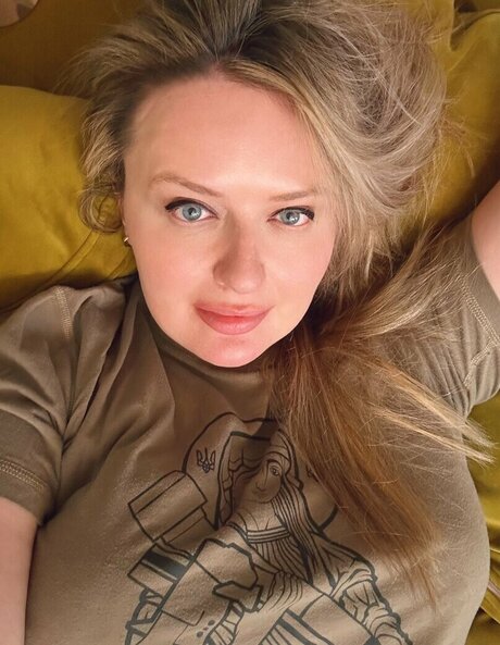 Natalia Antonova model art picture