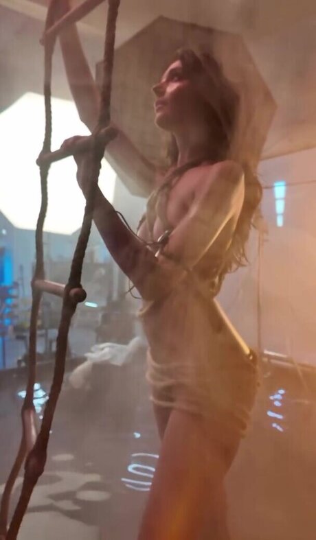 Elle Baldwinson naked star picture