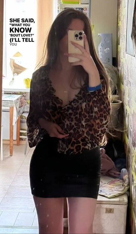 Lisa knvlv star naked img