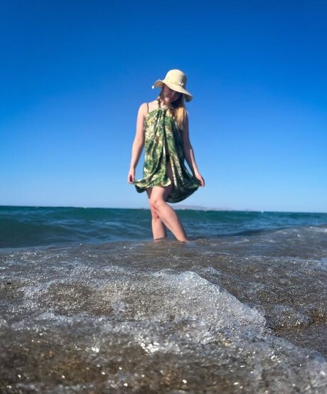 Katazuri model pornographic images