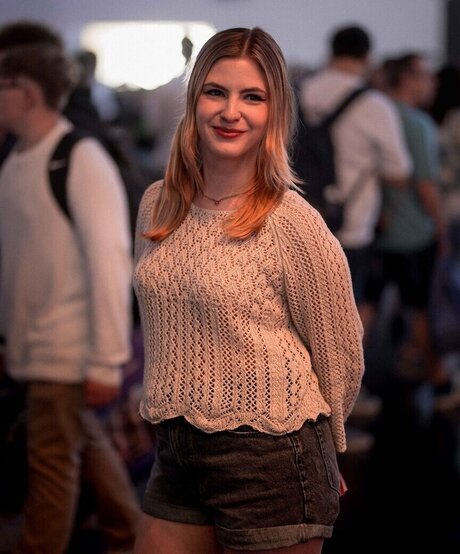 Katazuri model exclusive pic