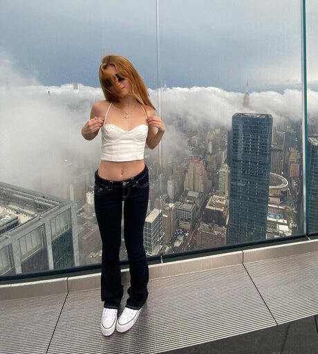 Emilykr0pp model adult pics