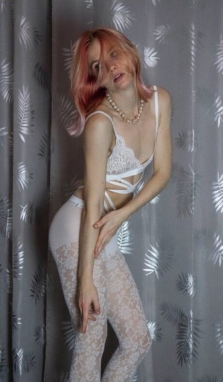 Mariia Well star sexy archive