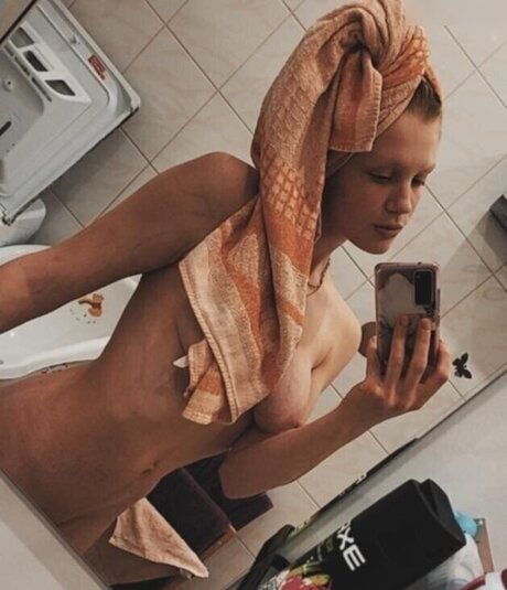 Saskia Tatjana Prang art model archive