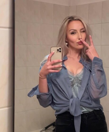 Alicia Joe model hd img