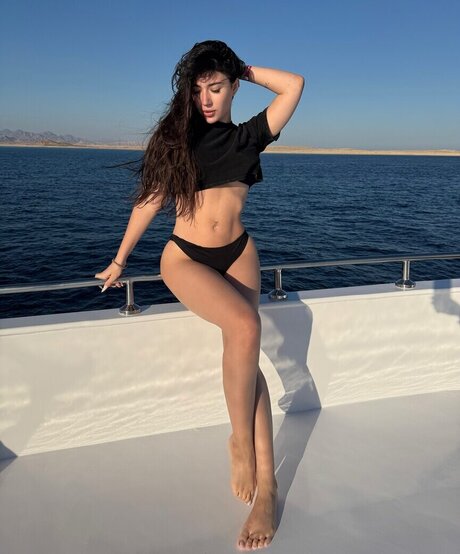 Ekatze007 star naked galleries