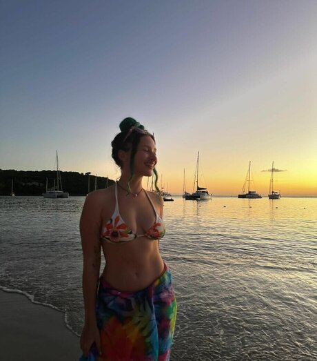 Jamie Lou Stenzel model pornographic images