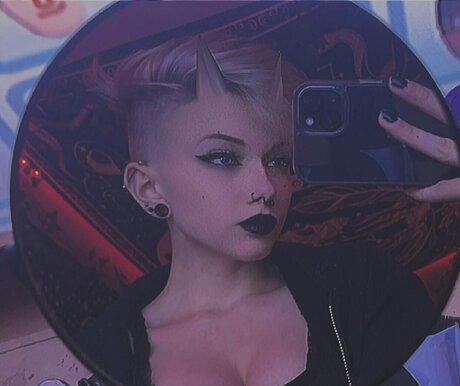 Rottensatanas naked star image