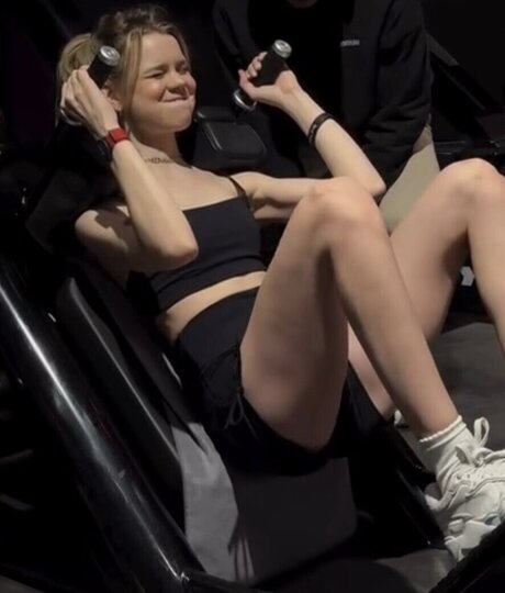 Lea Peach nice model photos