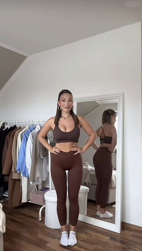 leonaankj erotic pornstar images