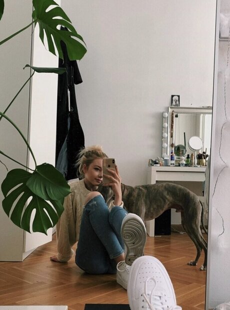 Lili Hamann erotic pornstar gallery