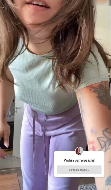 Malwanne naked model photos