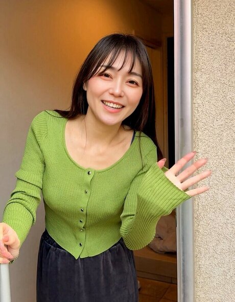 hitomii ii1216 free model pic