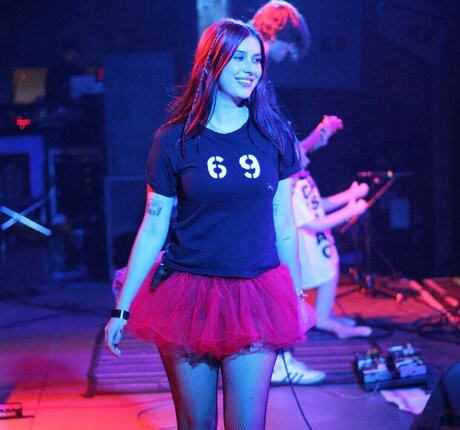 Carly McLellan star adult picture