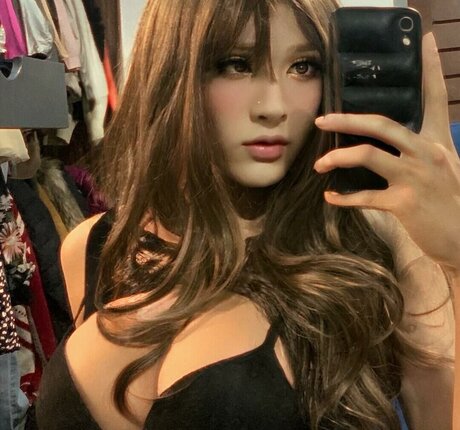 anasophg nude actress pictures