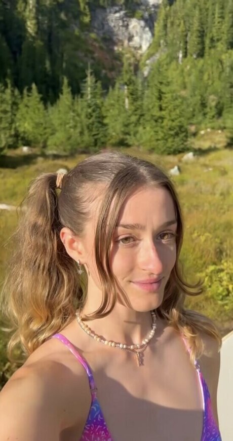 rhiannonhikes star nudes photos