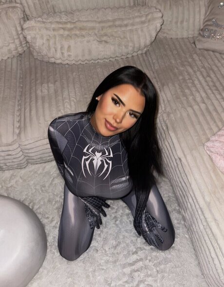 Romy Luisa sex model gallery