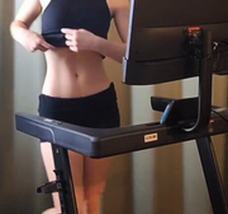 Dinawannabeee hot actress image