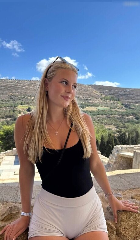 Luisa mnck model porn images