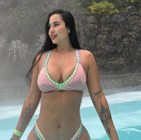 Juliana Karie top star gallery