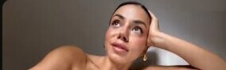 Wer ist sie_ model pretty photo