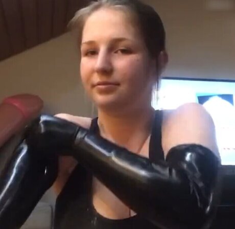 Wer ist sie_ star exclusive pic