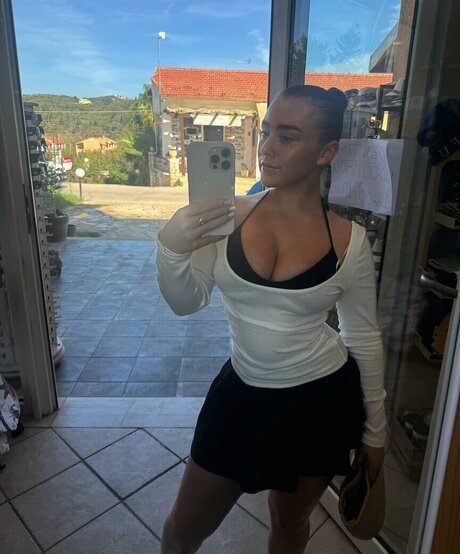 Lashayabraden model exclusive pics