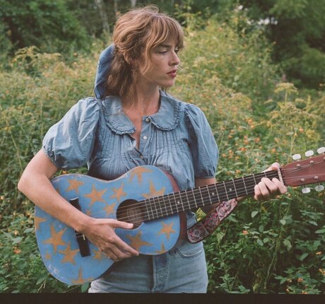 Anna St Louis model nudes picture