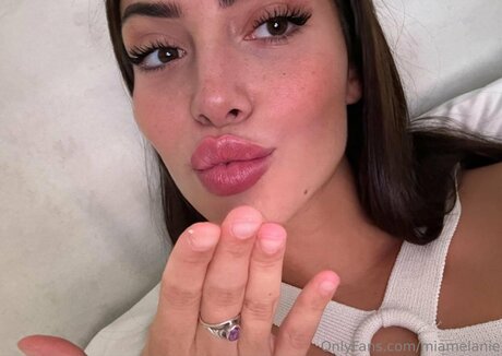 MiaMelanie pornstar high quality image