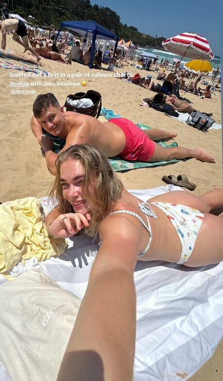 Izzy Swin star naked pictures